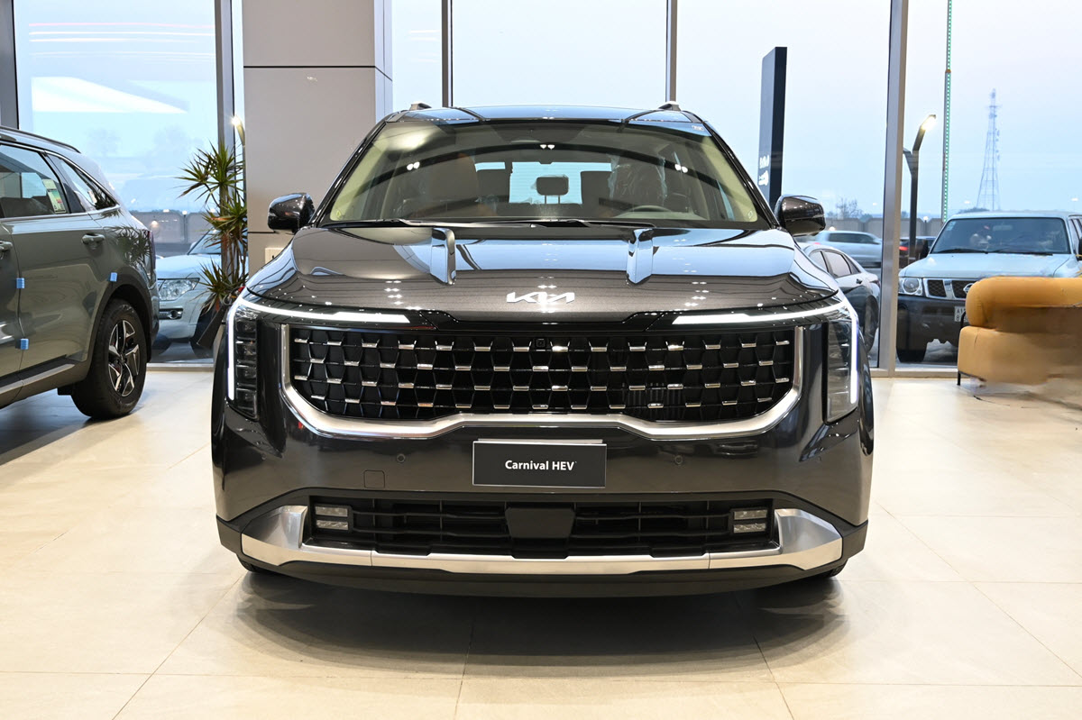 كيا كارنفال EX HEV 2025 من الملحم للسيارات