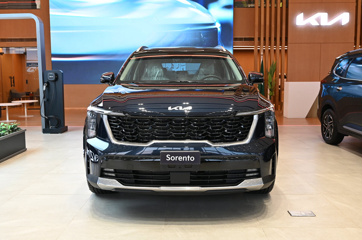 كيا سورينتو EX ديزل 2025 من الملحم للسيارات